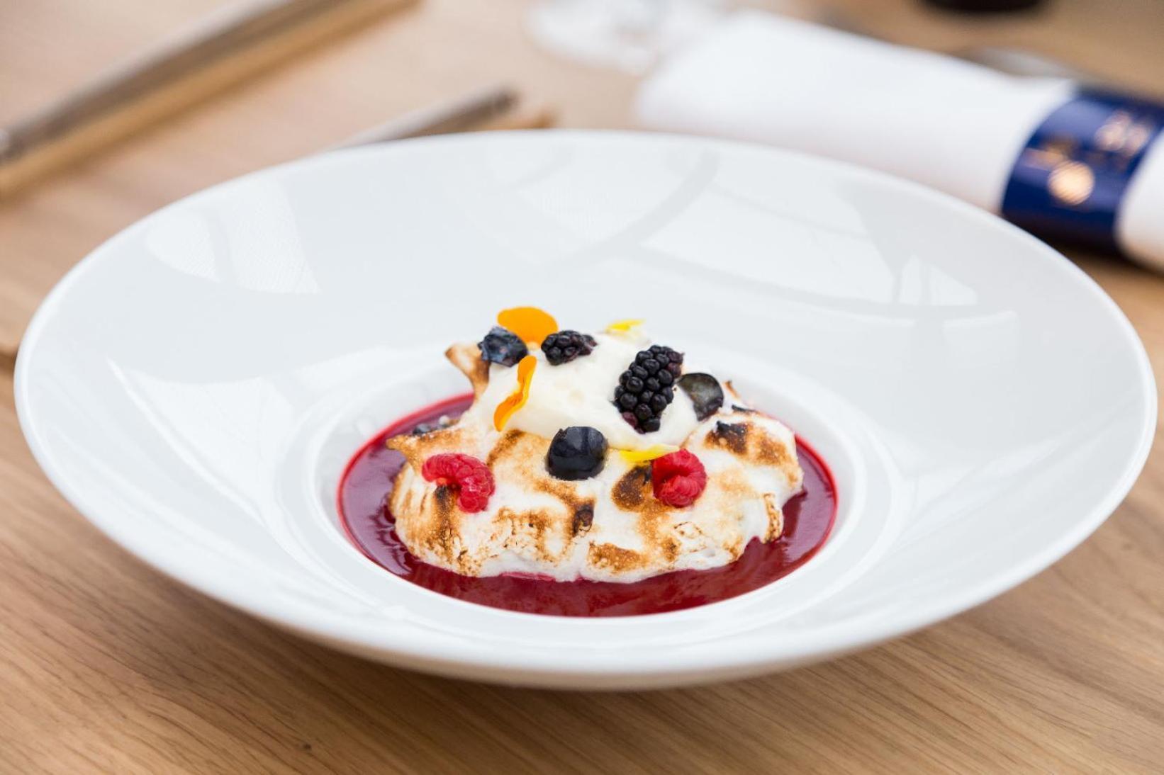 Logis Hotel - Restaurant Maison Claude Darroze Лангон Екстериор снимка