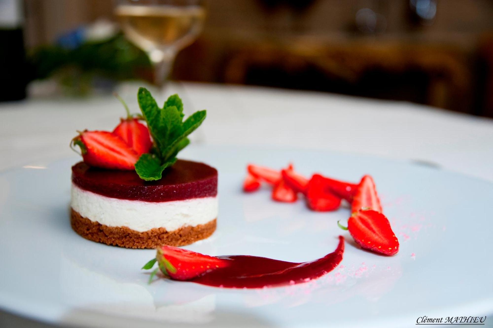 Logis Hotel - Restaurant Maison Claude Darroze Лангон Екстериор снимка