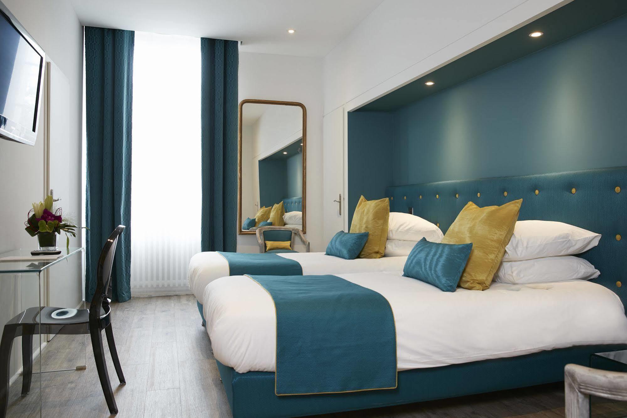Logis Hotel - Restaurant Maison Claude Darroze Лангон Екстериор снимка